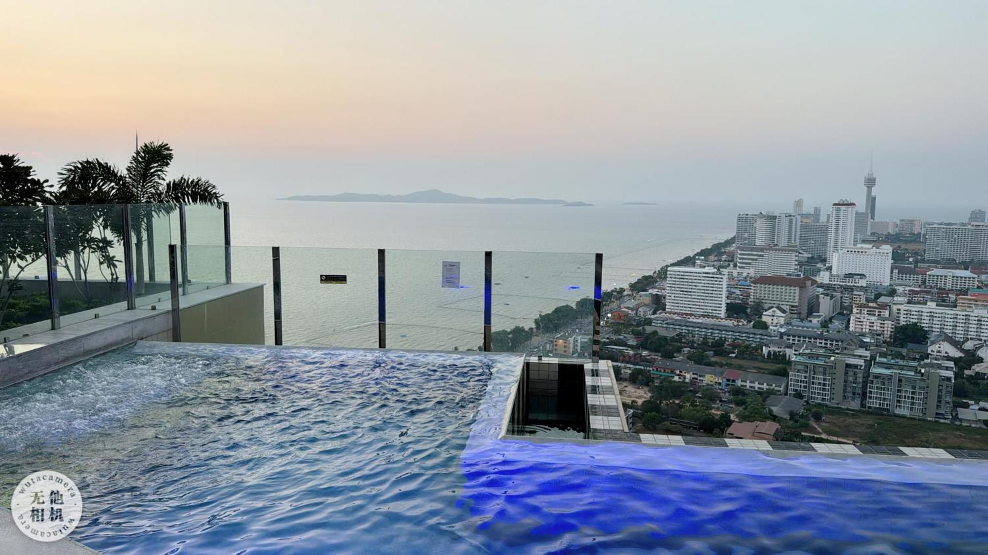 Copacabana Beach Jomtien 科帕卡巴纳海乔木提安海滩毗邻乔木提安夜市 Екстериор снимка