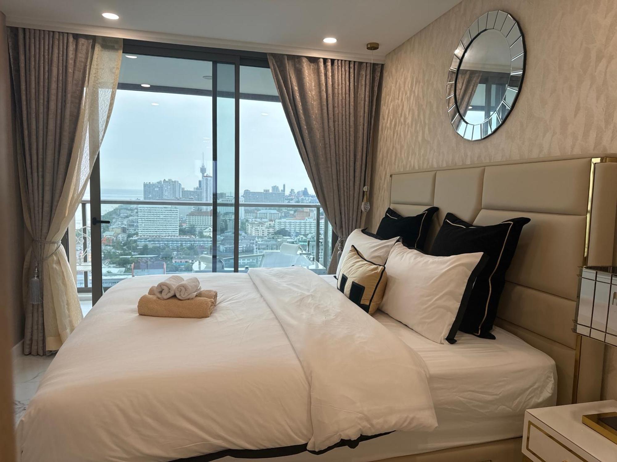 Copacabana Beach Jomtien 科帕卡巴纳海乔木提安海滩毗邻乔木提安夜市 Екстериор снимка
