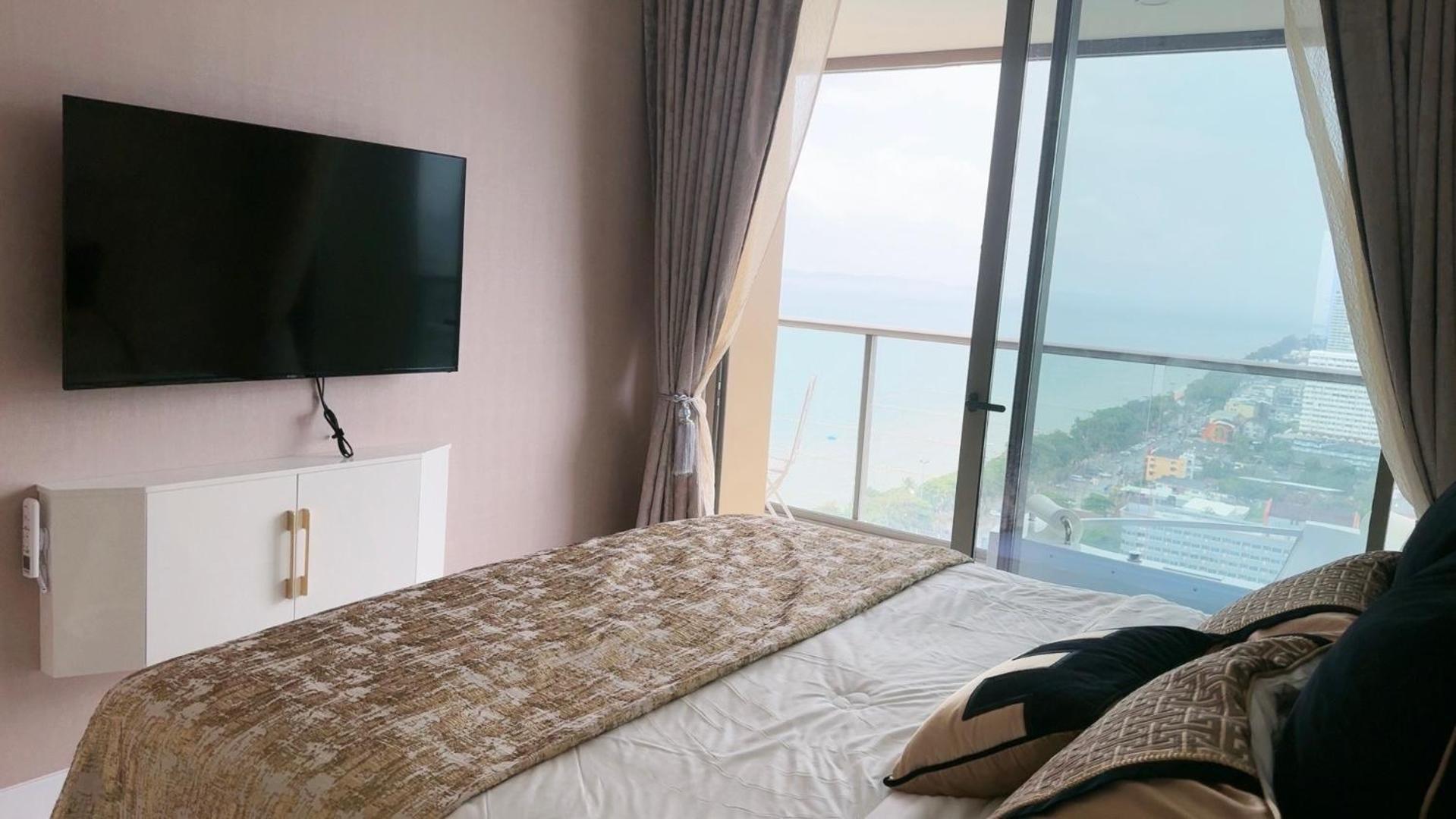 Copacabana Beach Jomtien 科帕卡巴纳海乔木提安海滩毗邻乔木提安夜市 Екстериор снимка
