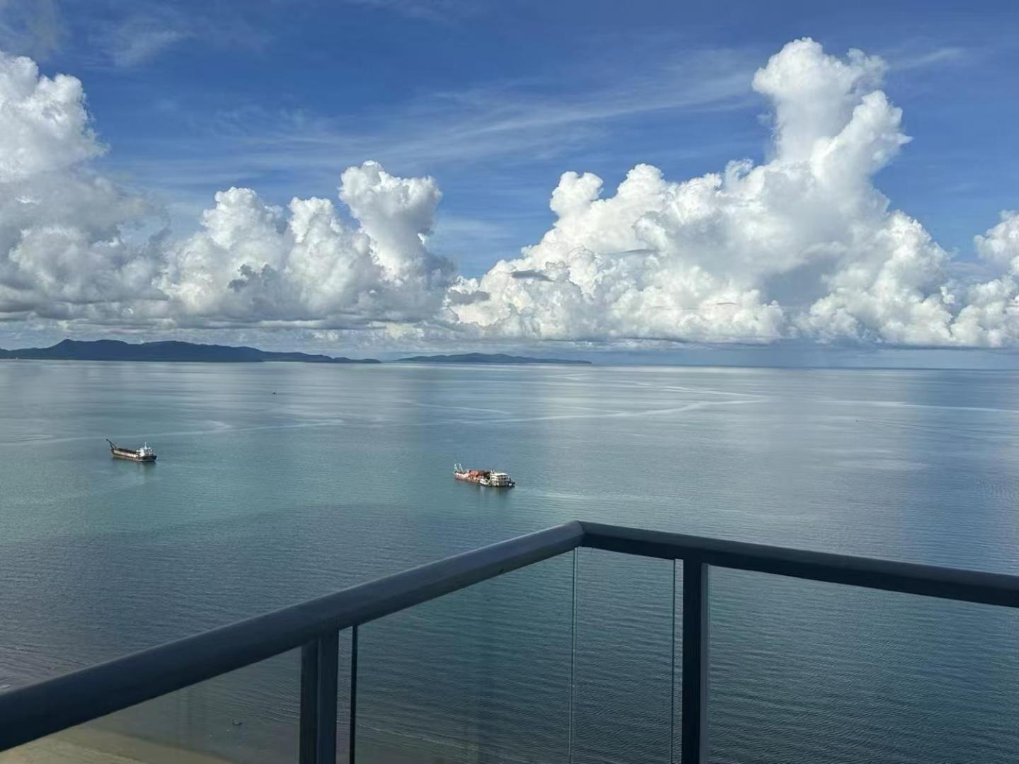 Copacabana Beach Jomtien 科帕卡巴纳海乔木提安海滩毗邻乔木提安夜市 Екстериор снимка