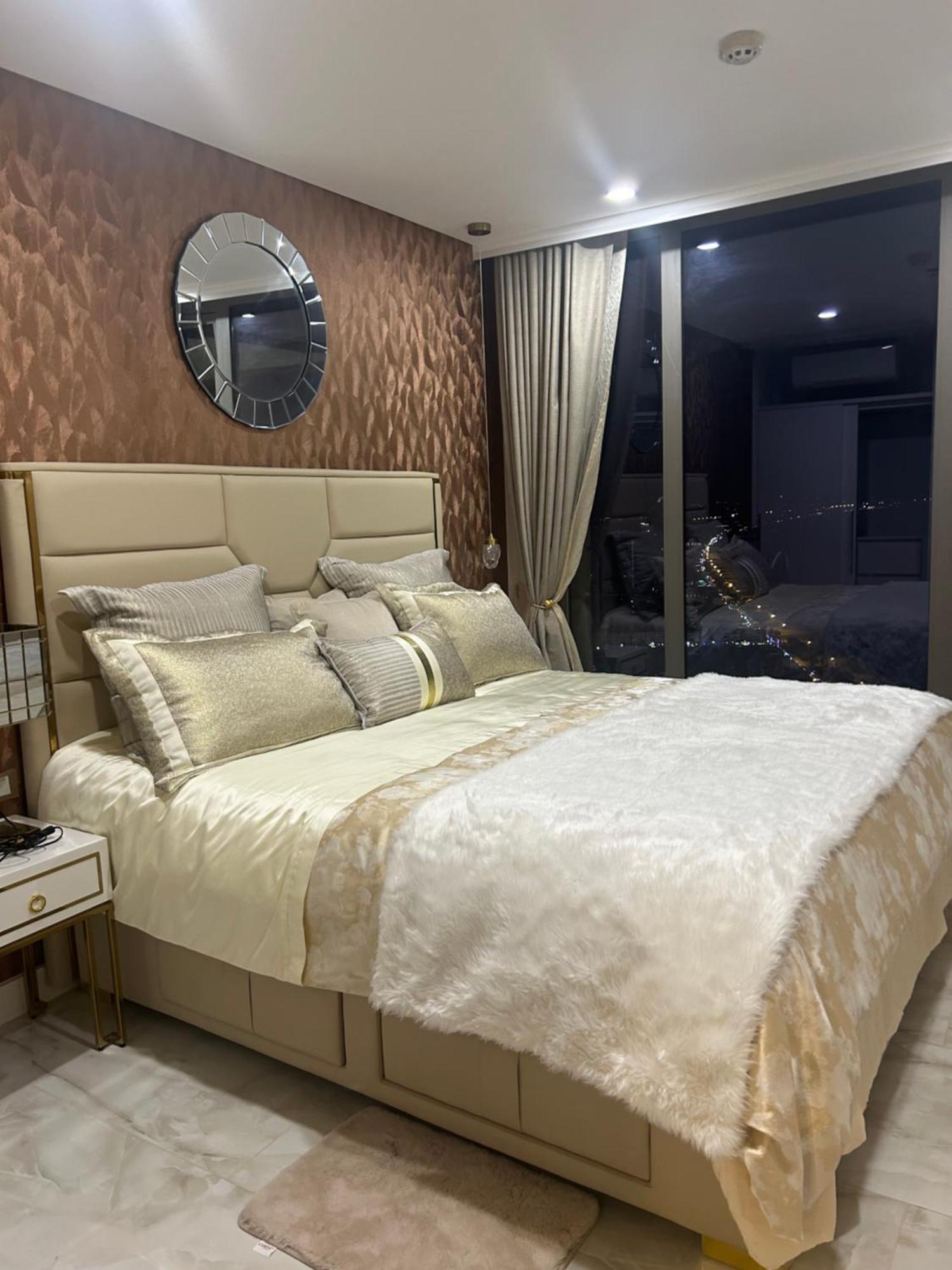 Copacabana Beach Jomtien 科帕卡巴纳海乔木提安海滩毗邻乔木提安夜市 Екстериор снимка